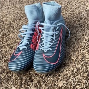 Girl soccer shoes